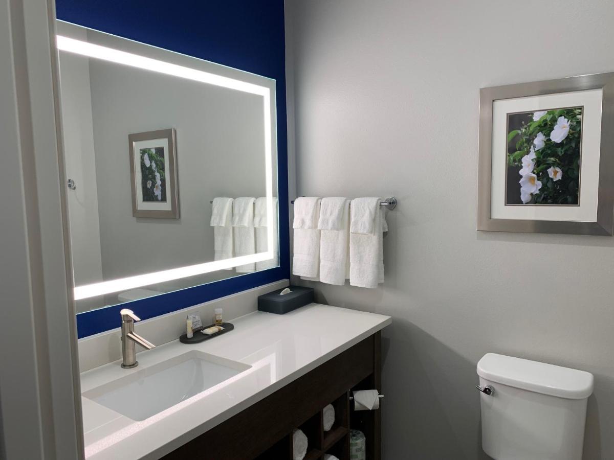 La Quinta Inn & Suites By Wyndham Tifton Exteriör bild