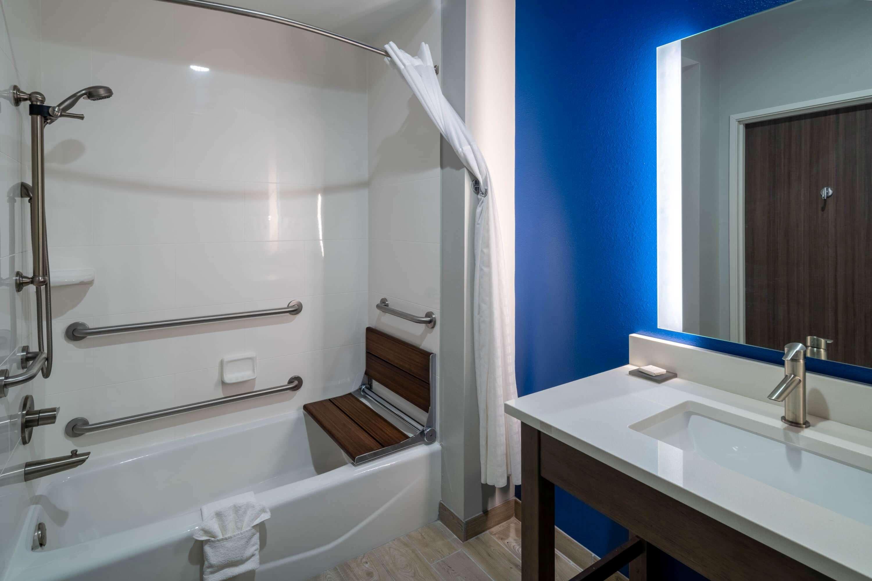 La Quinta Inn & Suites By Wyndham Tifton Exteriör bild